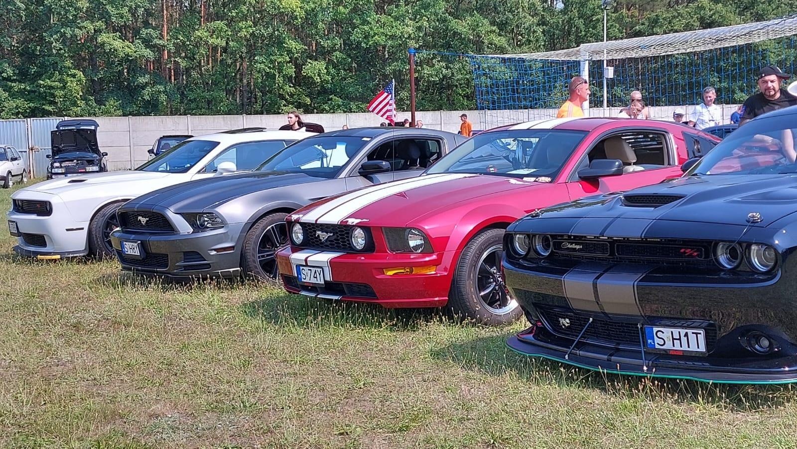 Zdjęcie w galerii na portalu naszraciborz.pl: MRfest 2025 rozgrzał Kuźnię Raciborską. Święto klasyki, tuningu i mocy [FOTO] wiadomości z regionu