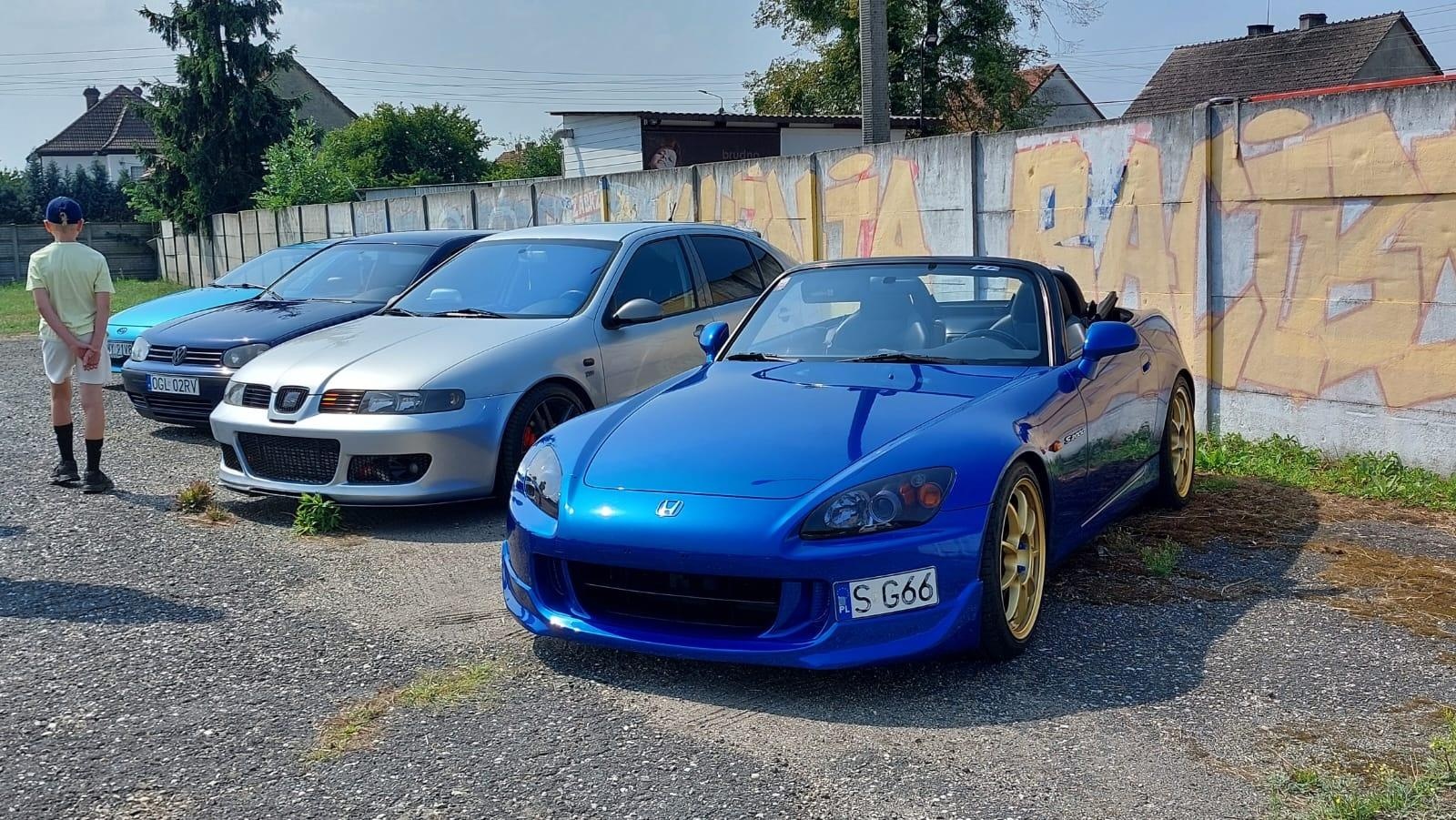 Zdjęcie w galerii na portalu naszraciborz.pl: MRfest 2025 rozgrzał Kuźnię Raciborską. Święto klasyki, tuningu i mocy [FOTO] wiadomości z regionu