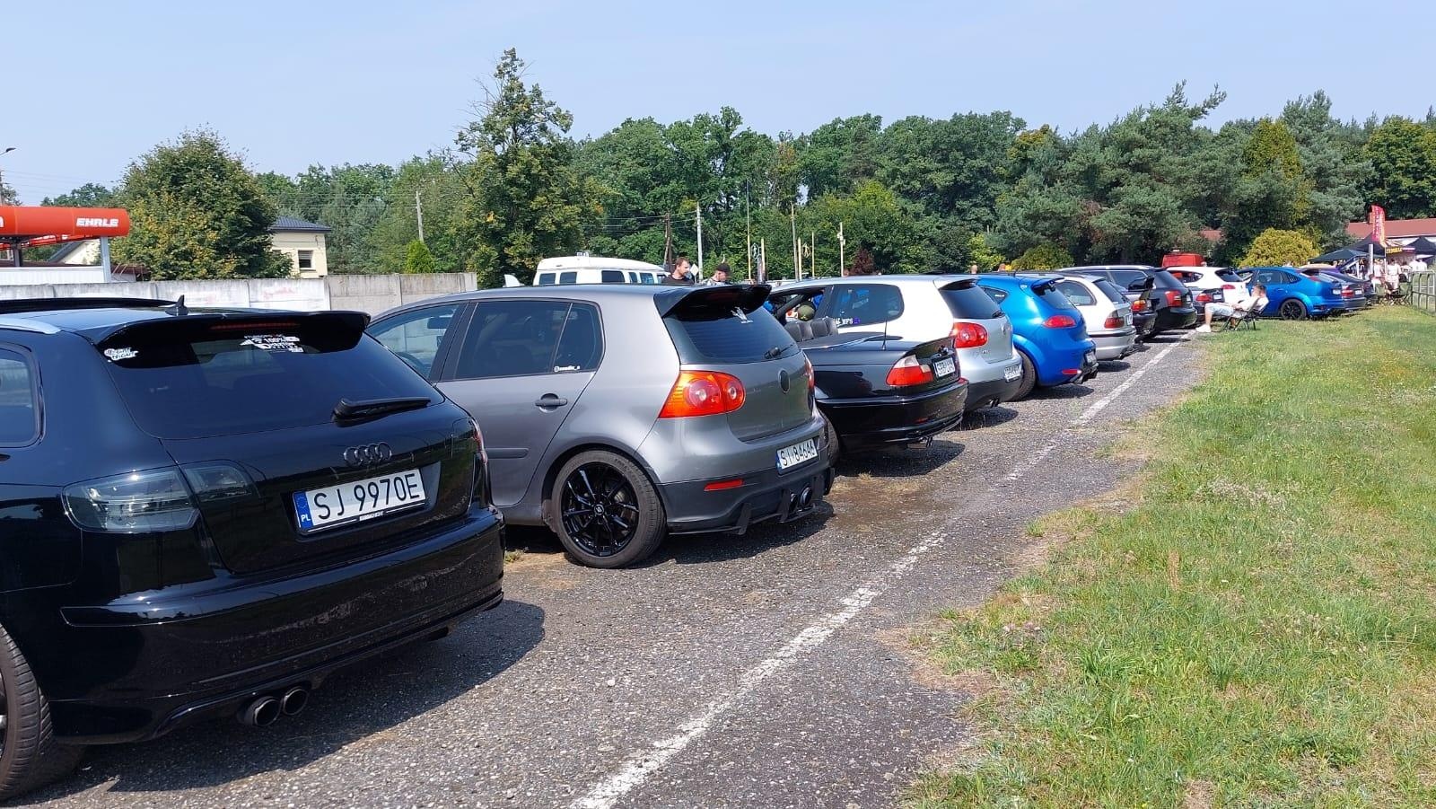 Zdjęcie w galerii na portalu naszraciborz.pl: MRfest 2025 rozgrzał Kuźnię Raciborską. Święto klasyki, tuningu i mocy [FOTO] wiadomości z regionu