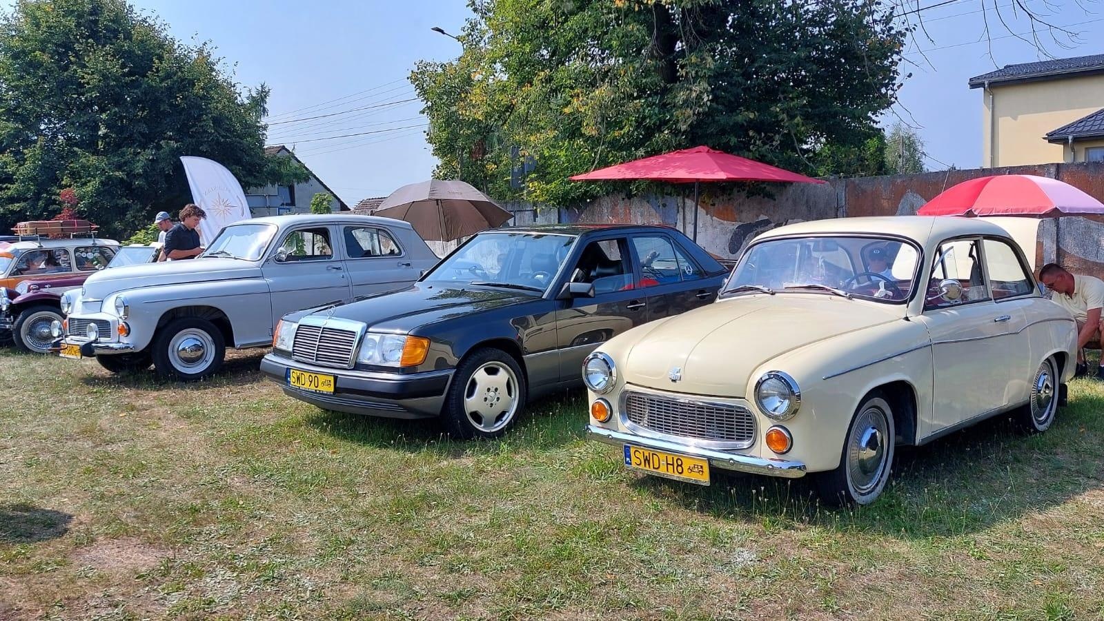 Zdjęcie w galerii na portalu naszraciborz.pl: MRfest 2025 rozgrzał Kuźnię Raciborską. Święto klasyki, tuningu i mocy [FOTO] wiadomości z regionu