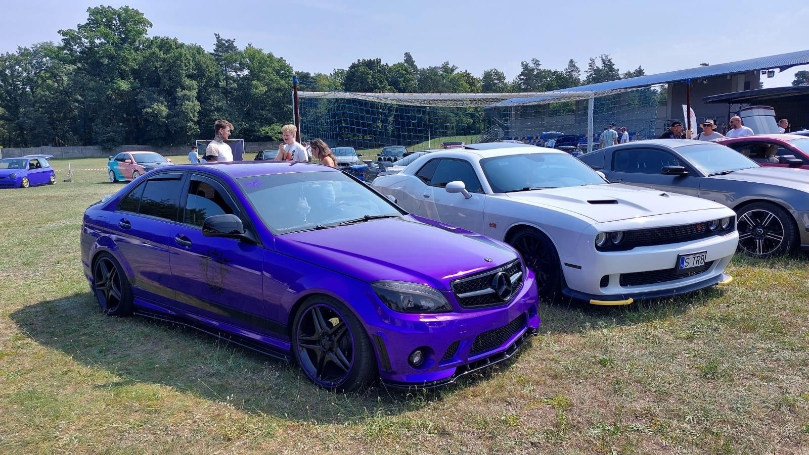 Zdjęcie w galerii na portalu naszraciborz.pl: MRfest 2025 rozgrzał Kuźnię Raciborską. Święto klasyki, tuningu i mocy [FOTO] wiadomości z regionu