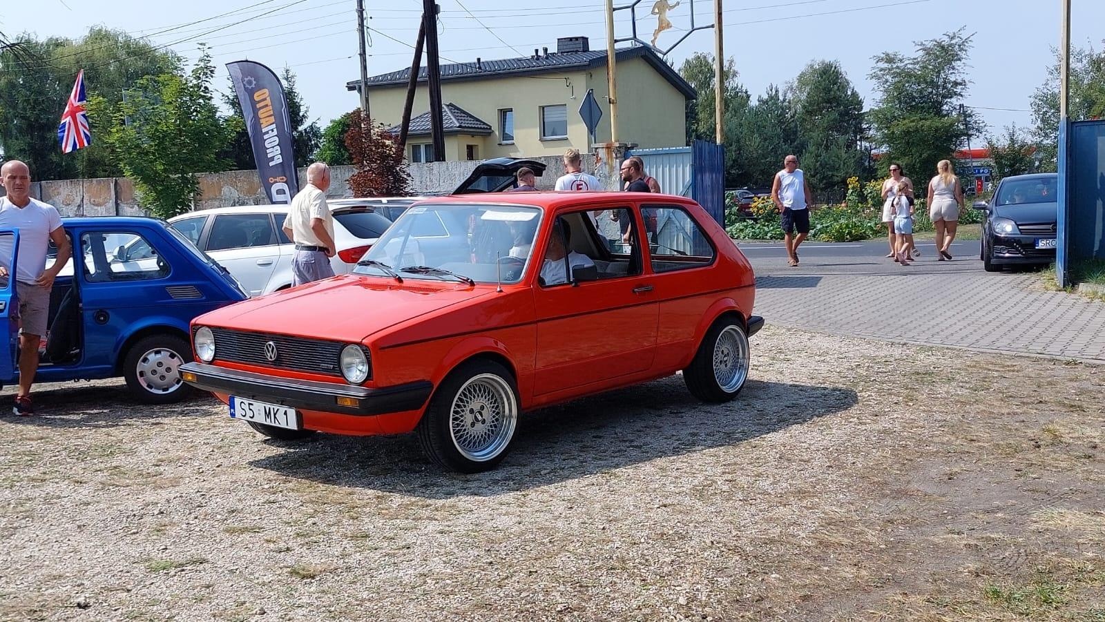 Zdjęcie w galerii na portalu naszraciborz.pl: MRfest 2025 rozgrzał Kuźnię Raciborską. Święto klasyki, tuningu i mocy [FOTO] wiadomości z regionu