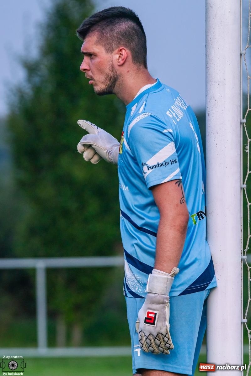 Zdjęcie w galerii na portalu naszraciborz.pl: Dwa mecze, sześć punktów. Najlepszy start Unii Racibórz od wielu lat [FOTO] wiadomości z regionu