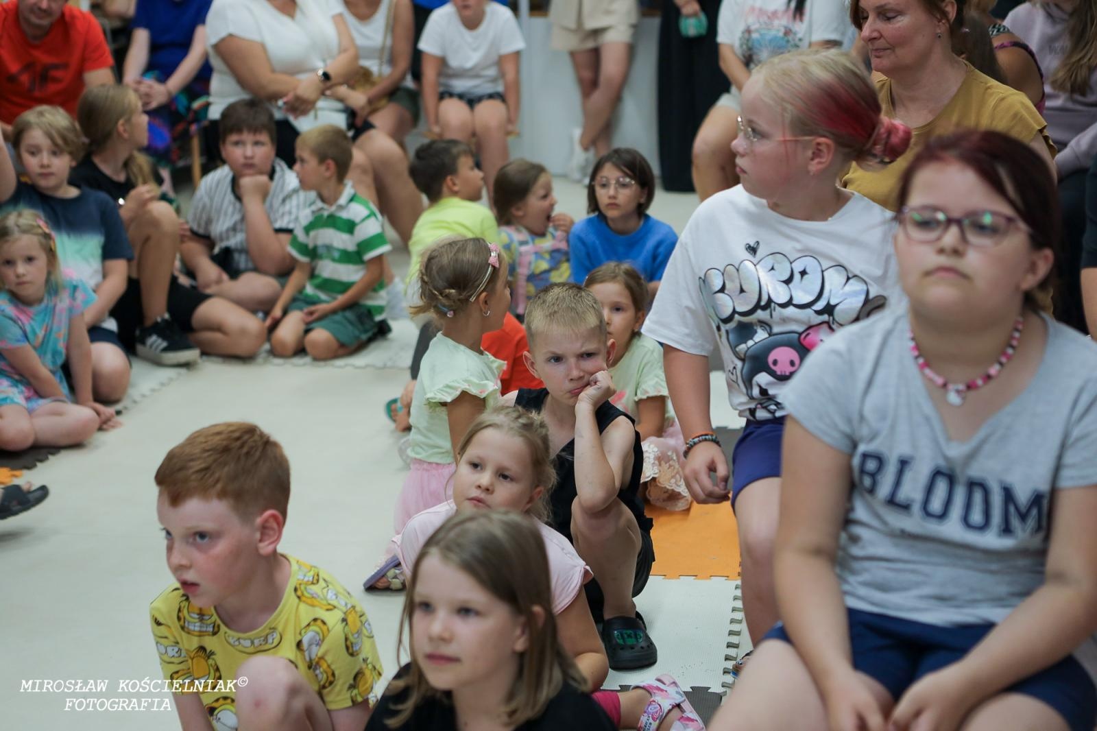 Zdjęcie w galerii na portalu naszraciborz.pl: Nocny Miszmasz w SOWA Racibórz przyciągnął pasjonatów nauki wiadomości z regionu