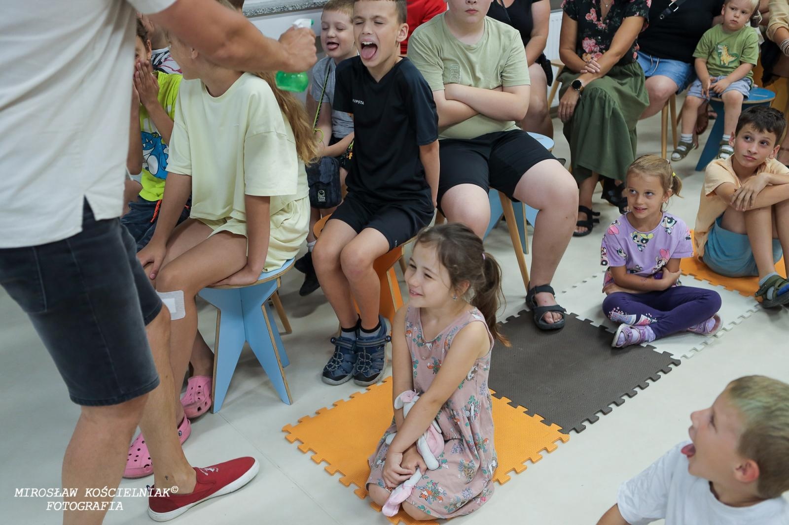 Zdjęcie w galerii na portalu naszraciborz.pl: Nocny Miszmasz w SOWA Racibórz przyciągnął pasjonatów nauki wiadomości z regionu