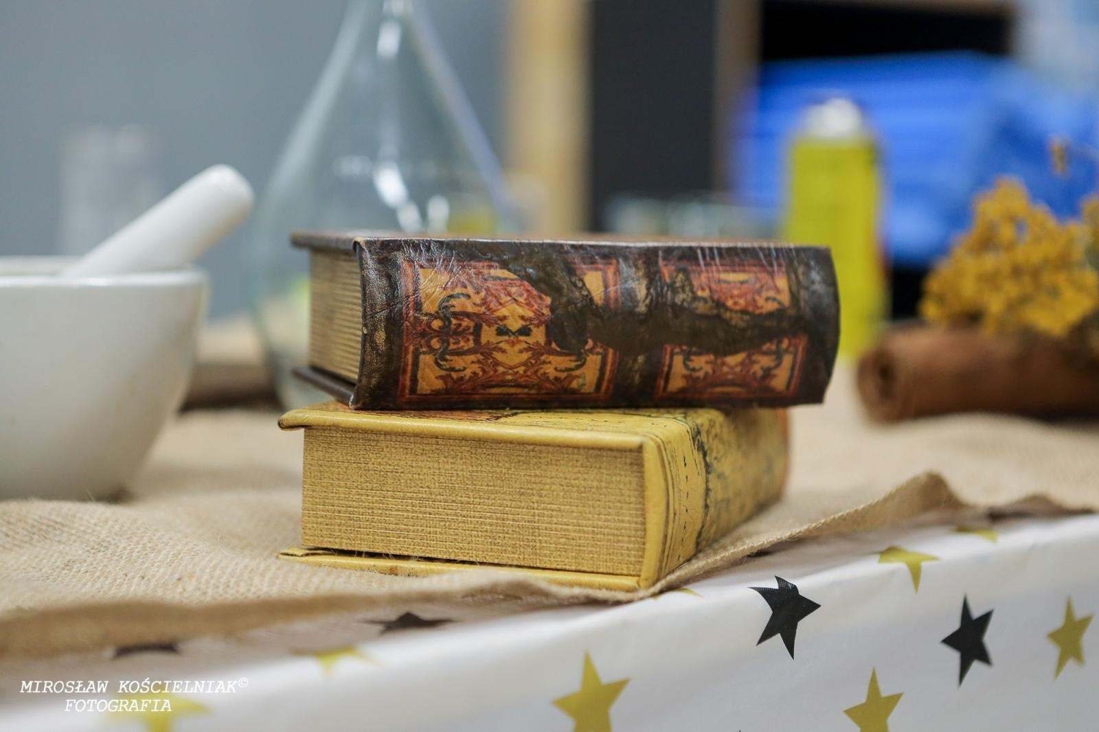 Zdjęcie w galerii na portalu naszraciborz.pl: Nocny Miszmasz w SOWA Racibórz przyciągnął pasjonatów nauki wiadomości z regionu