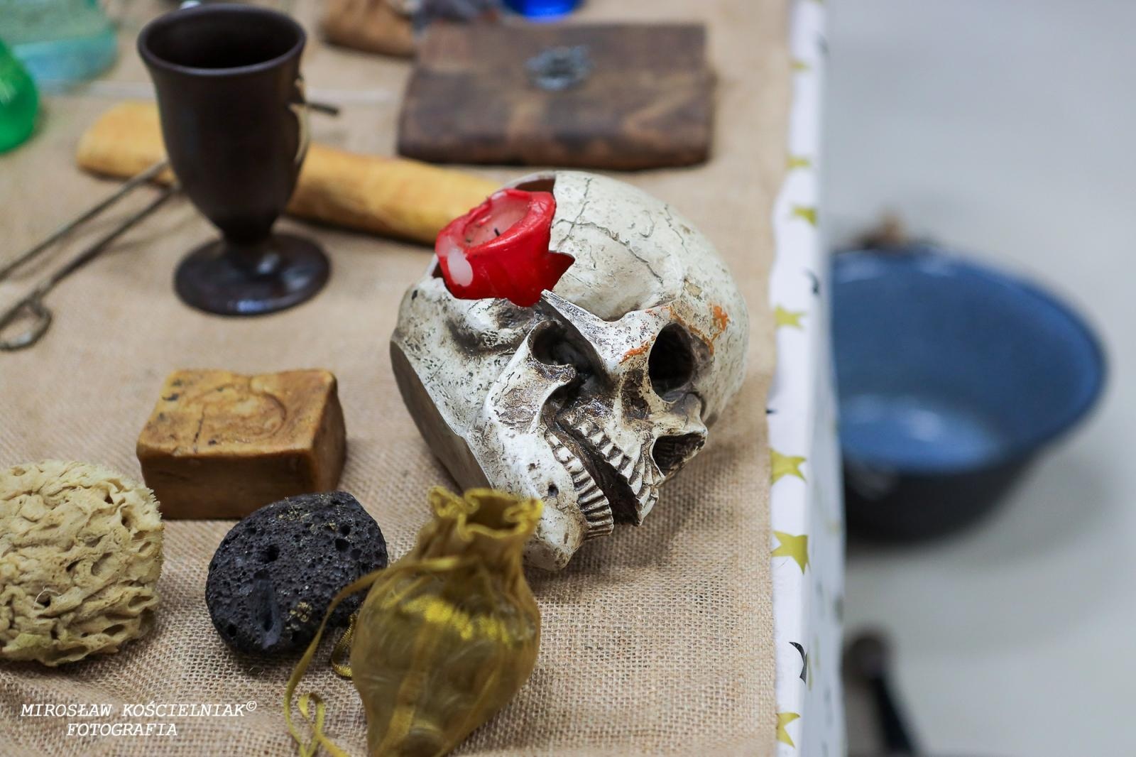 Zdjęcie w galerii na portalu naszraciborz.pl: Nocny Miszmasz w SOWA Racibórz przyciągnął pasjonatów nauki wiadomości z regionu