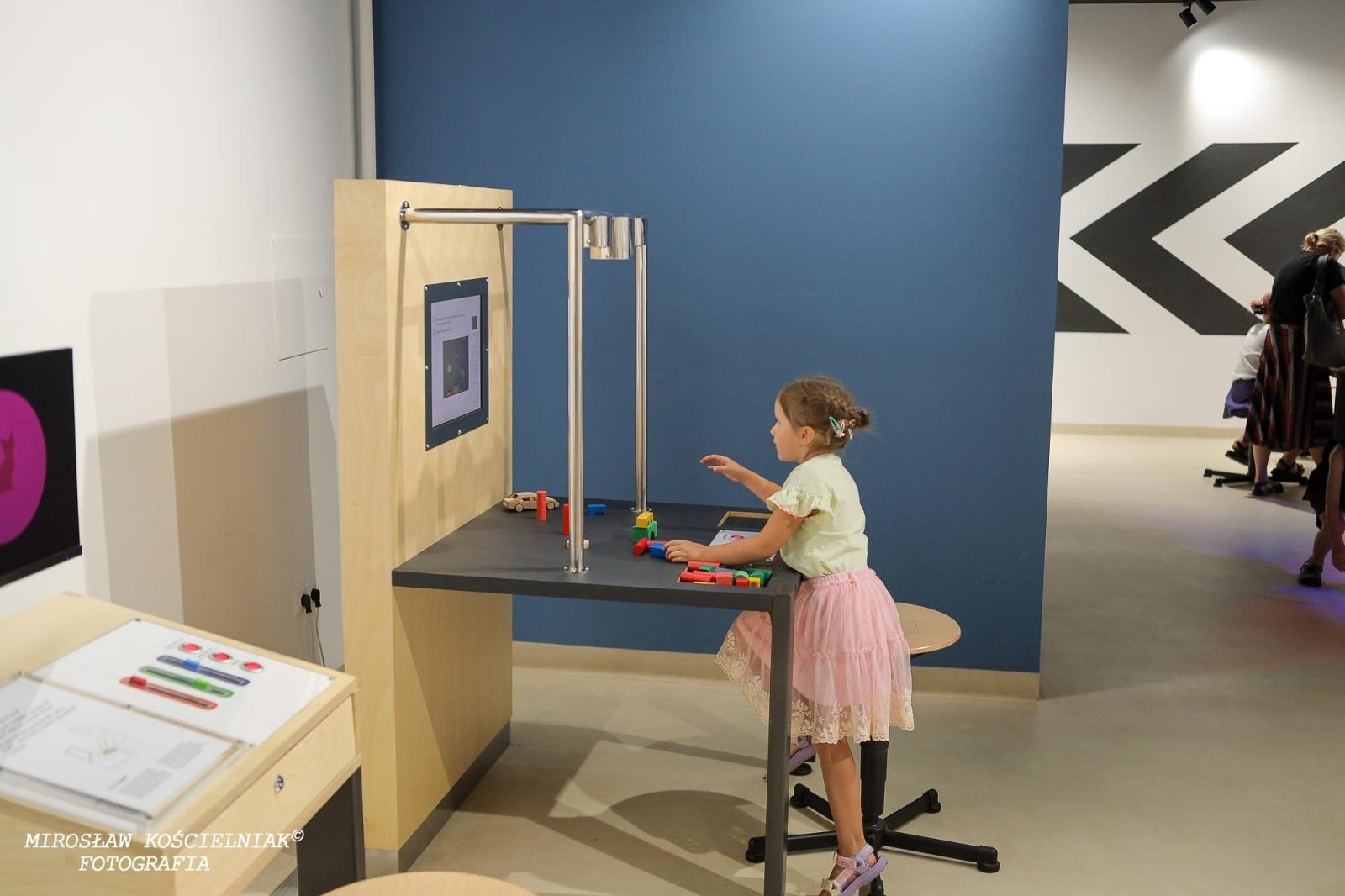 Zdjęcie w galerii na portalu naszraciborz.pl: Nocny Miszmasz w SOWA Racibórz przyciągnął pasjonatów nauki wiadomości z regionu