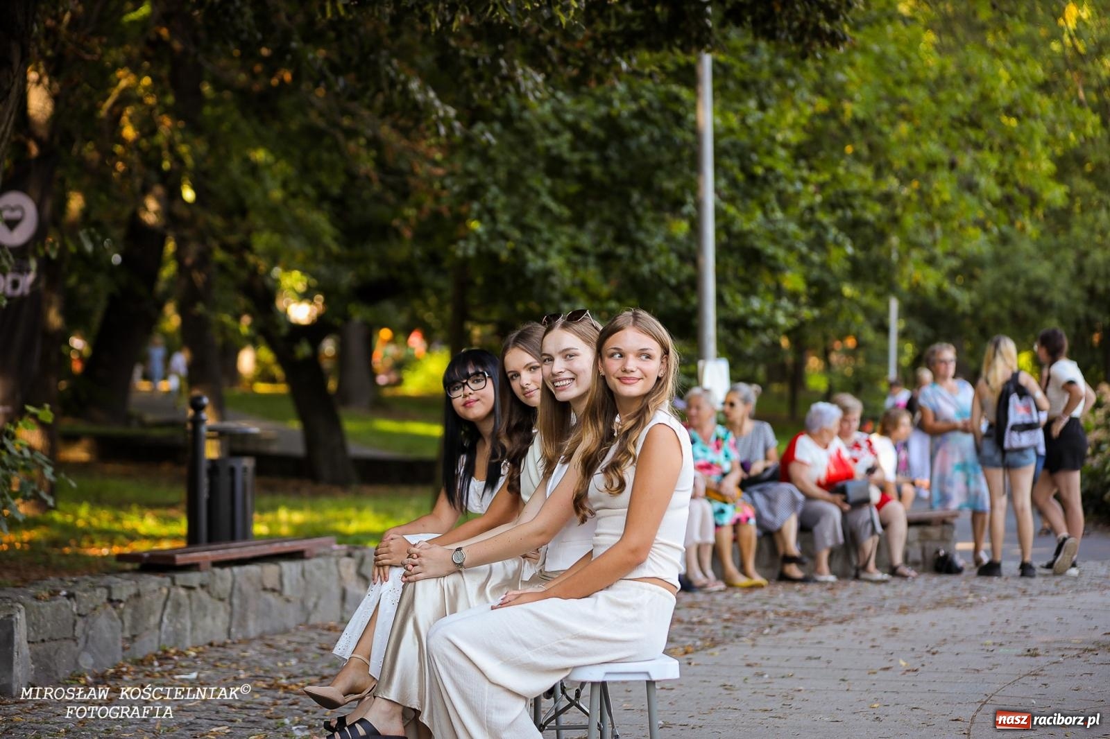 Zdjęcie w galerii na portalu naszraciborz.pl: Młode talenty na scenie parku im. Miasta Roth [FOTO i WIDEO] wiadomości z regionu
