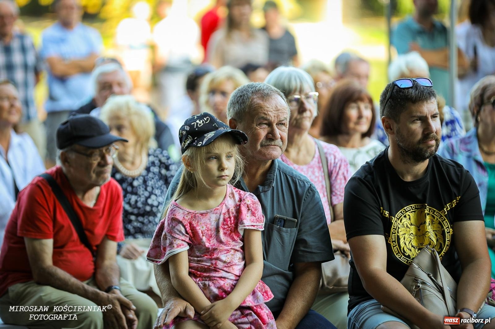 Zdjęcie w galerii na portalu naszraciborz.pl: Młode talenty na scenie parku im. Miasta Roth [FOTO i WIDEO] wiadomości z regionu