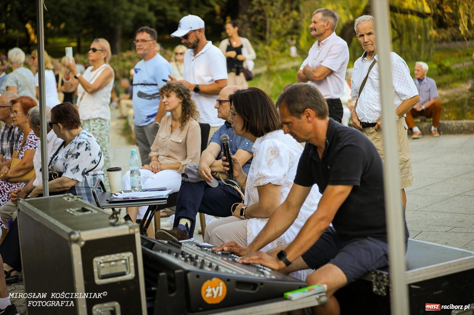 Zdjęcie w galerii na portalu naszraciborz.pl: Młode talenty na scenie parku im. Miasta Roth [FOTO i WIDEO] wiadomości z regionu
