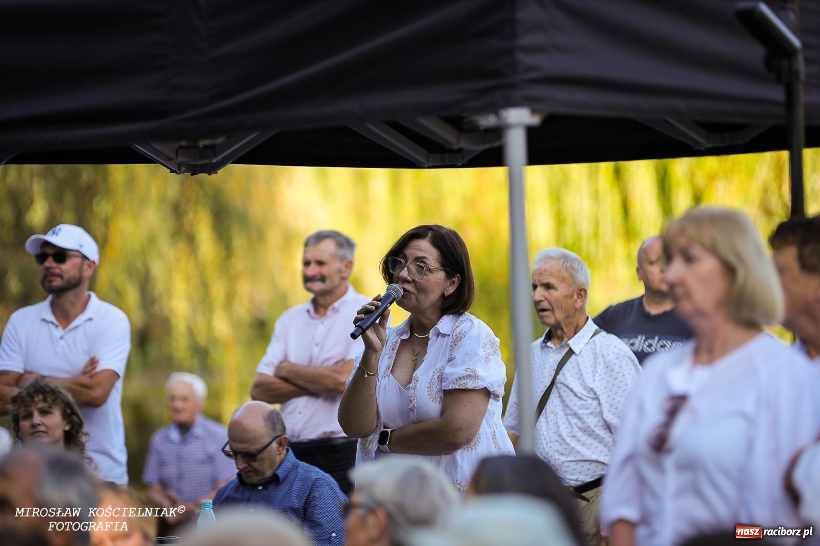 Zdjęcie w galerii na portalu naszraciborz.pl: Młode talenty na scenie parku im. Miasta Roth [FOTO i WIDEO] wiadomości z regionu