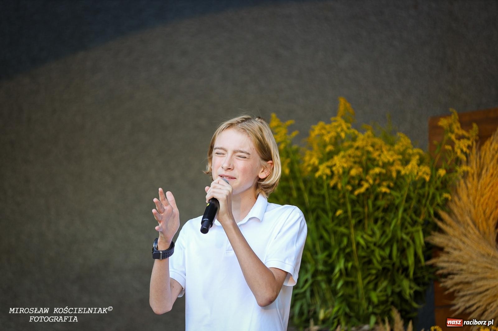 Zdjęcie w galerii na portalu naszraciborz.pl: Młode talenty na scenie parku im. Miasta Roth [FOTO i WIDEO] wiadomości z regionu