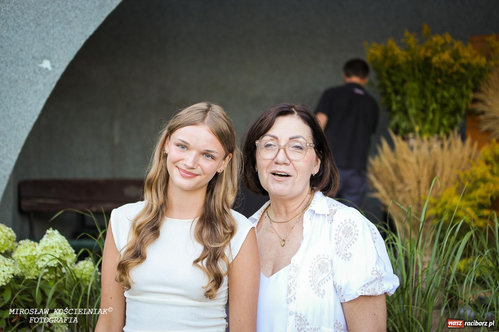 Zdjęcie w galerii na portalu naszraciborz.pl: Młode talenty na scenie parku im. Miasta Roth [FOTO i WIDEO] wiadomości z regionu