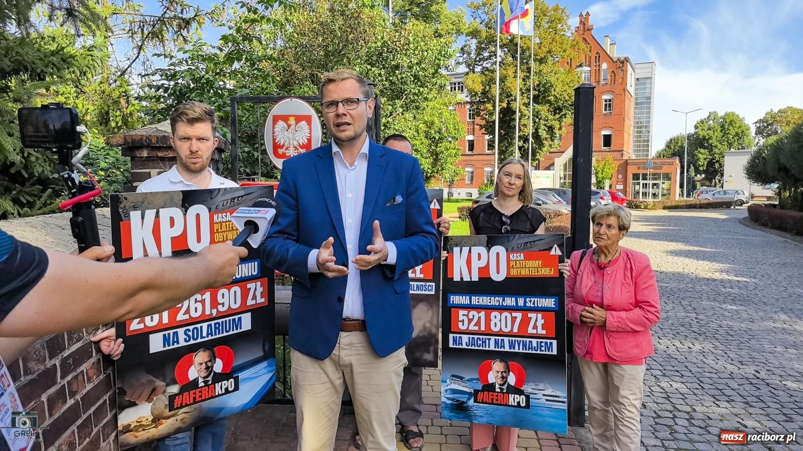Zdjęcie w galerii na portalu naszraciborz.pl: Konferencja PiS w sprawie KPO. Michał Woś: Każdy dzień rządów Tuska to dzień stracony [WIDEO] wiadomości z regionu