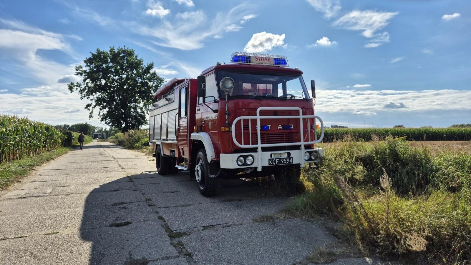 Zdjęcie w galerii na portalu naszraciborz.pl: Zderzenie samochodu z pociągiem pomiędzy Roszkowem a Krzyżanowicami wiadomości z regionu