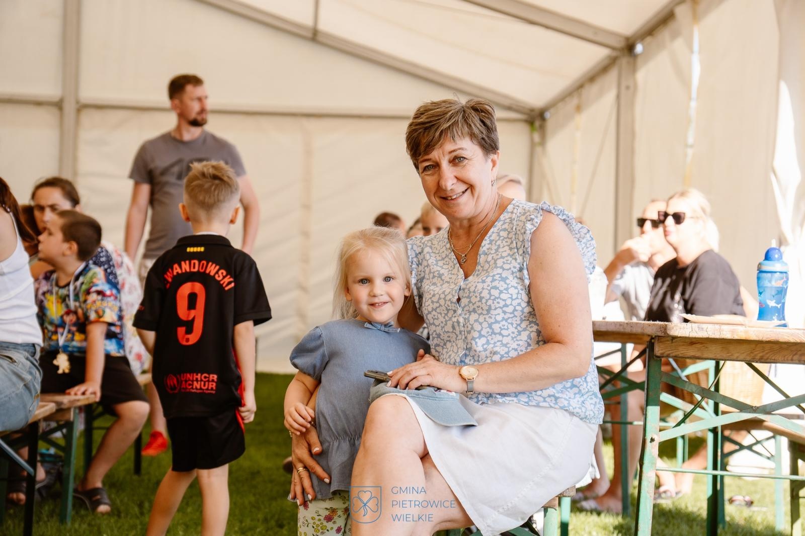 Zdjęcie w galerii na portalu naszraciborz.pl: Cyprzanów świętował dożynki – sport, muzyka i dobra zabawa wiadomości z regionu