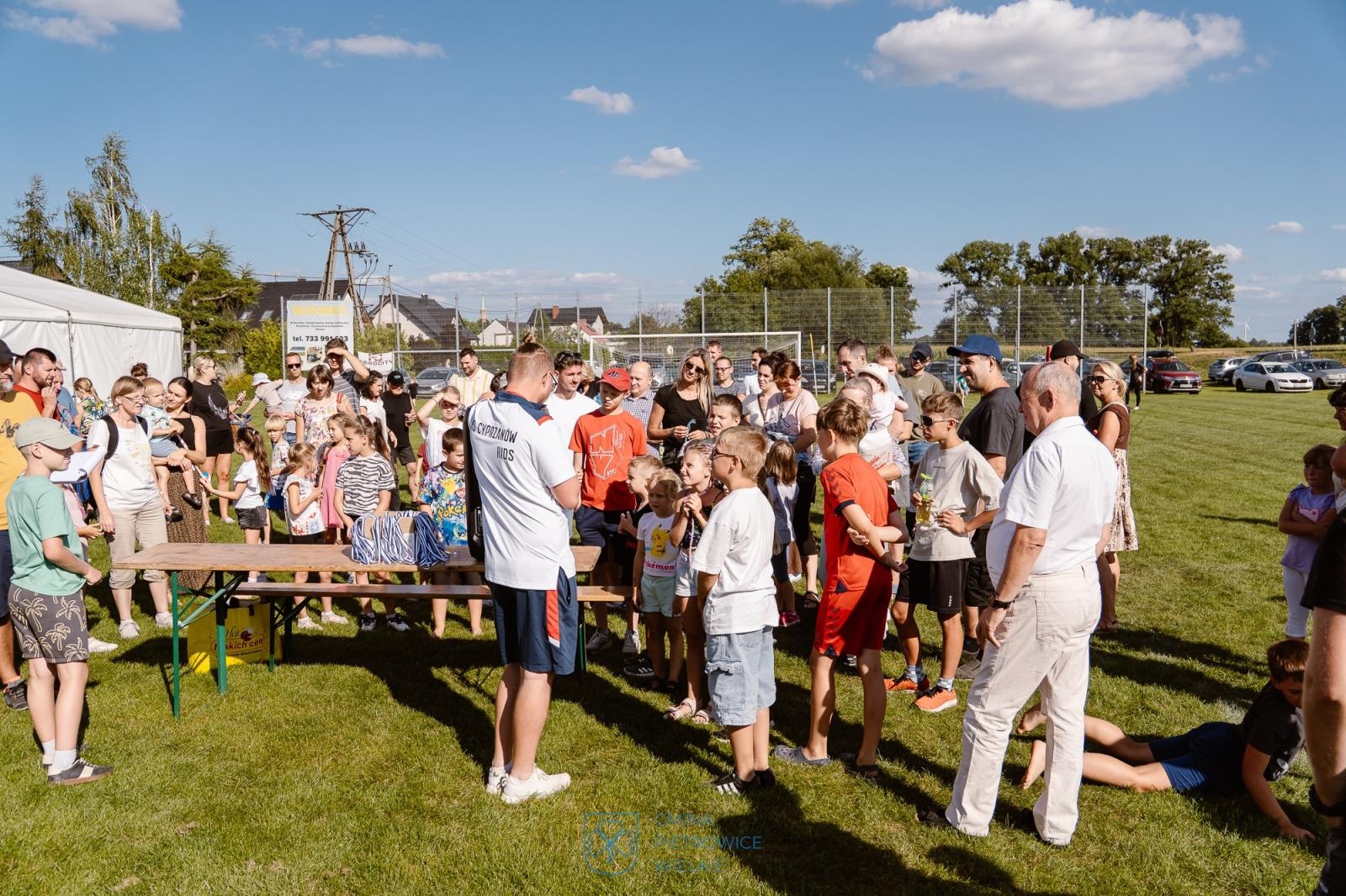 Zdjęcie w galerii na portalu naszraciborz.pl: Cyprzanów świętował dożynki – sport, muzyka i dobra zabawa wiadomości z regionu