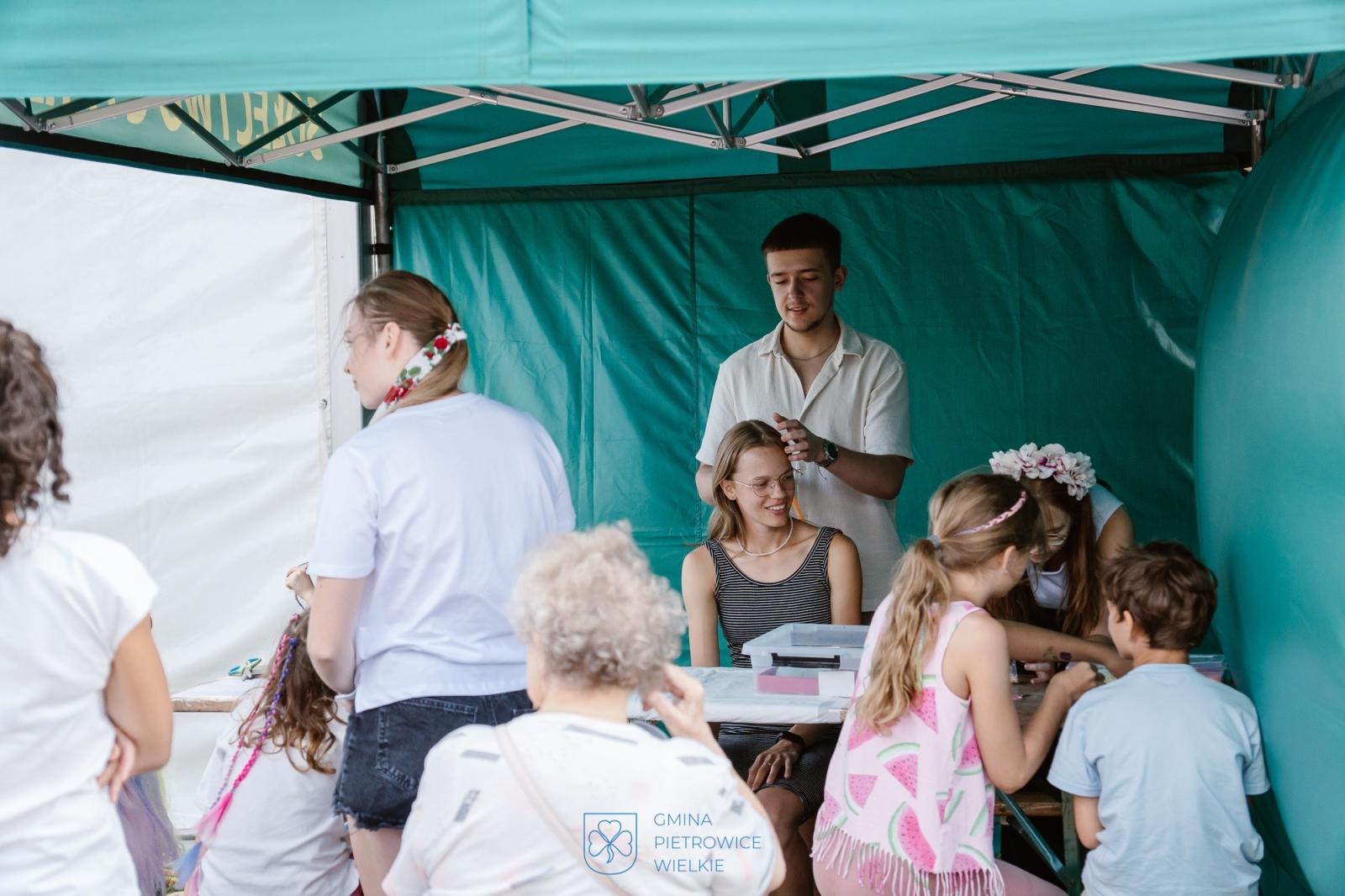 Zdjęcie w galerii na portalu naszraciborz.pl: Cyprzanów świętował dożynki – sport, muzyka i dobra zabawa wiadomości z regionu