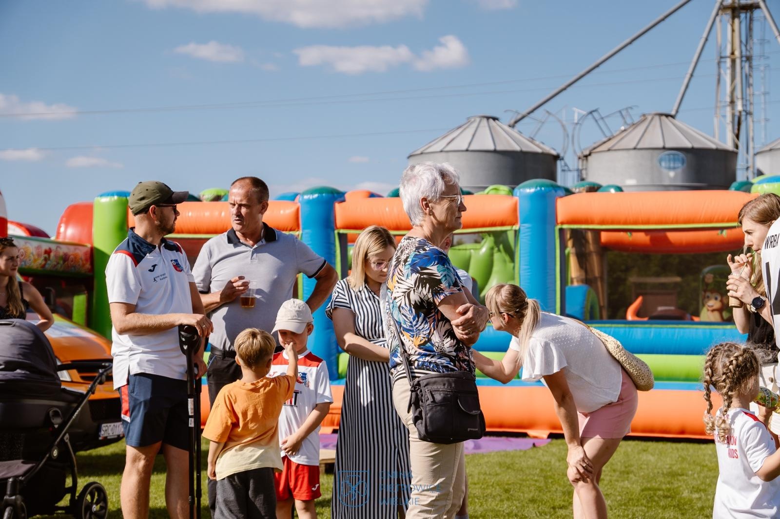 Zdjęcie w galerii na portalu naszraciborz.pl: Cyprzanów świętował dożynki – sport, muzyka i dobra zabawa wiadomości z regionu