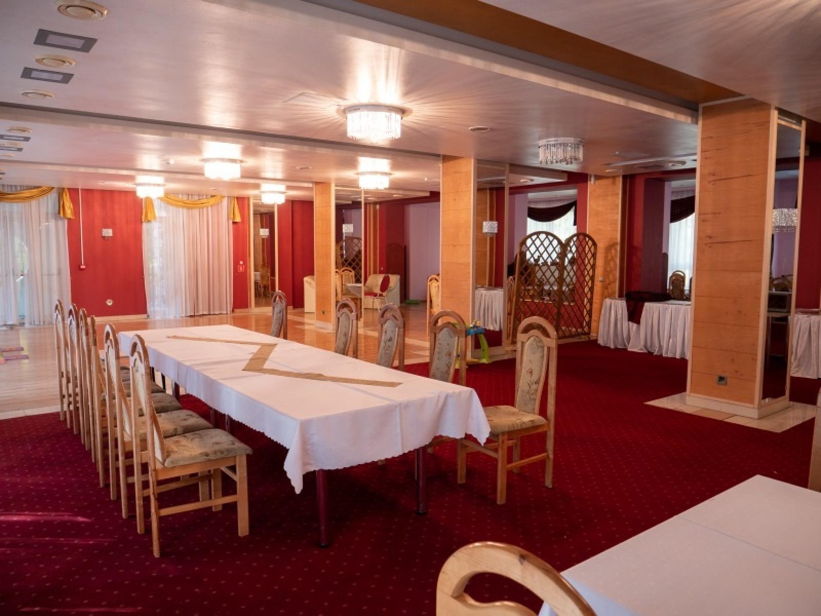 Zdjęcie w galerii na portalu naszraciborz.pl: Co dalej z dawną Jubilatką? Radny pyta, miasto odpowiada, a obiekt wciąż czeka na nowego właściciela wiadomości z regionu