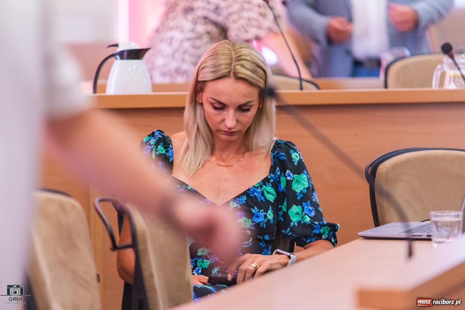 Zdjęcie w galerii na portalu naszraciborz.pl: Migawki z komisji oświaty: radni o egzaminach ósmoklasisty i remontach szkół wiadomości z regionu