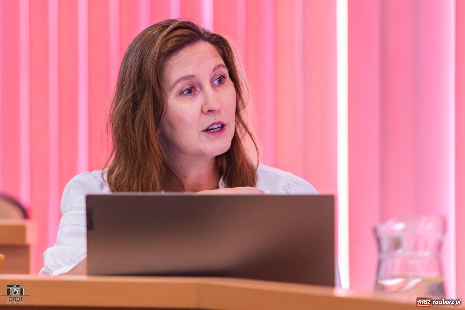 Zdjęcie w galerii na portalu naszraciborz.pl: Migawki z komisji oświaty: radni o egzaminach ósmoklasisty i remontach szkół wiadomości z regionu