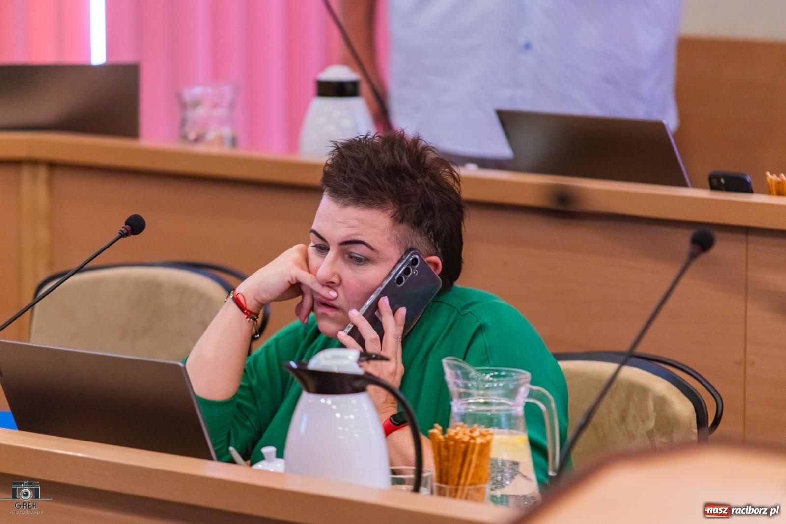 Zdjęcie w galerii na portalu naszraciborz.pl: Migawki z komisji oświaty: radni o egzaminach ósmoklasisty i remontach szkół wiadomości z regionu