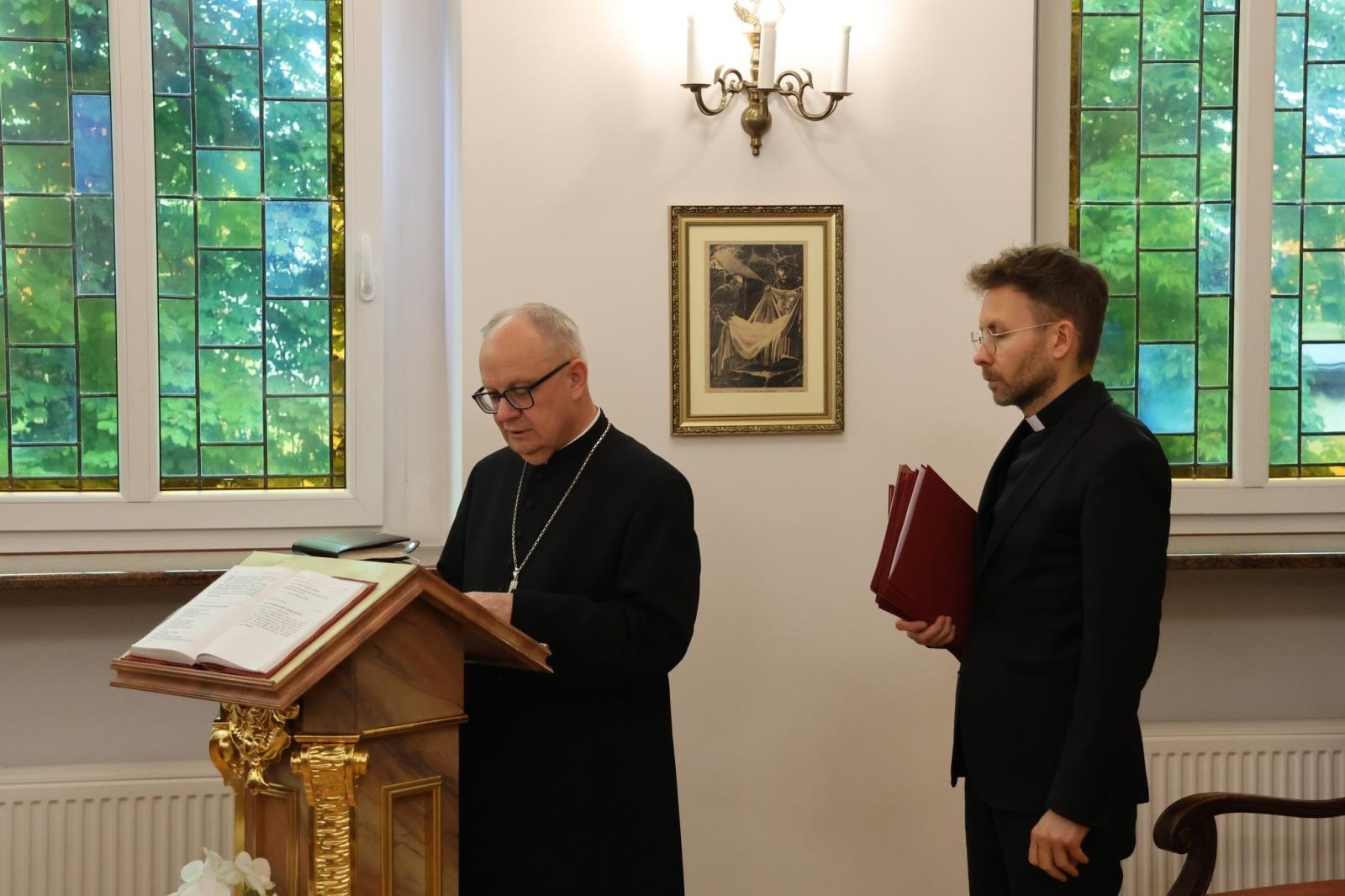 Zdjęcie w galerii na portalu naszraciborz.pl: Weszły w życie zmiany personalne w diecezji opolskiej. Nowi proboszczowie w naszym powiecie wiadomości z regionu