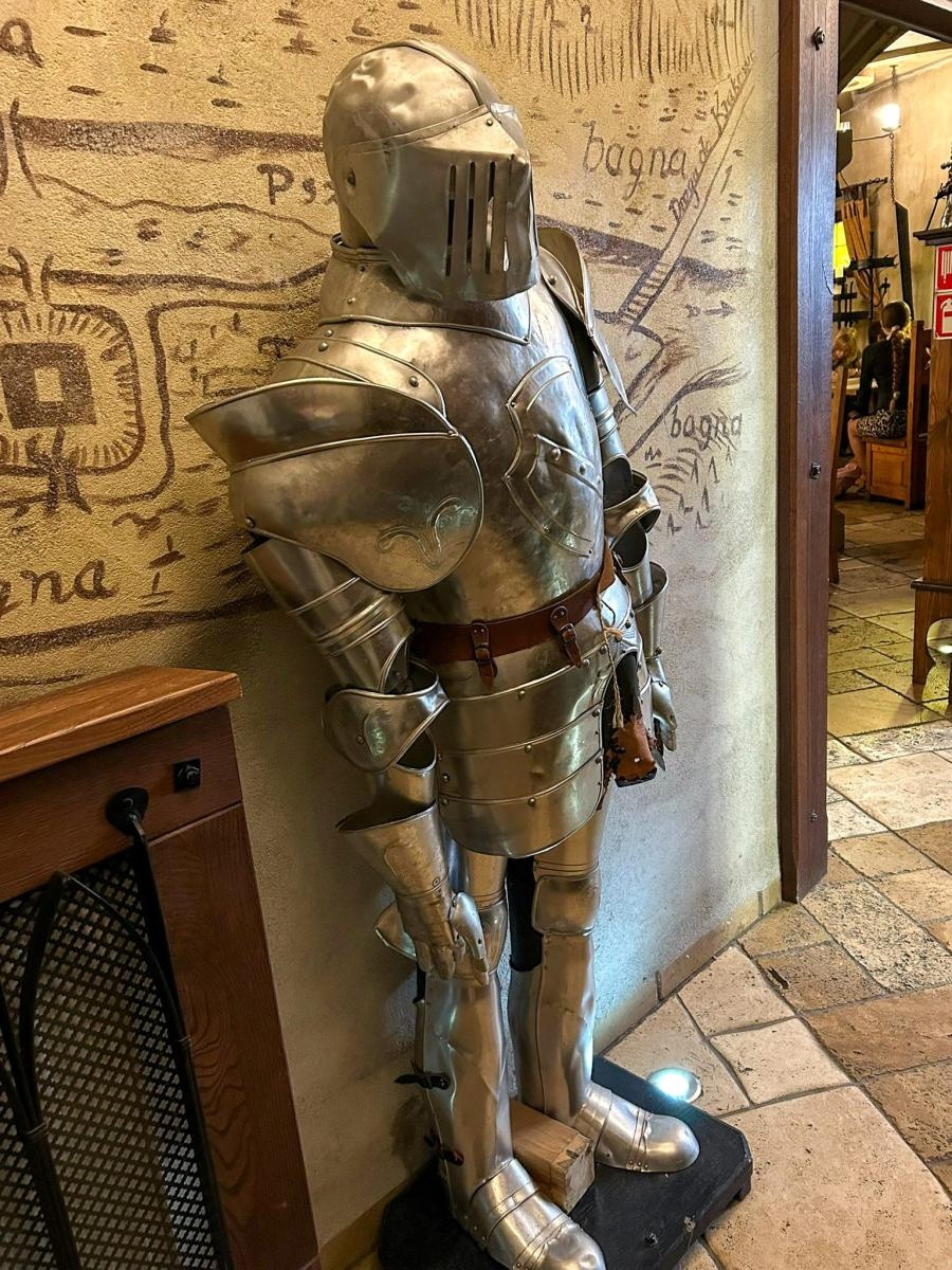 Zdjęcie w galerii na portalu naszraciborz.pl: Lato z RCK na wycieczce w Warowni Rycerzy Pszczyńskich wiadomości z regionu