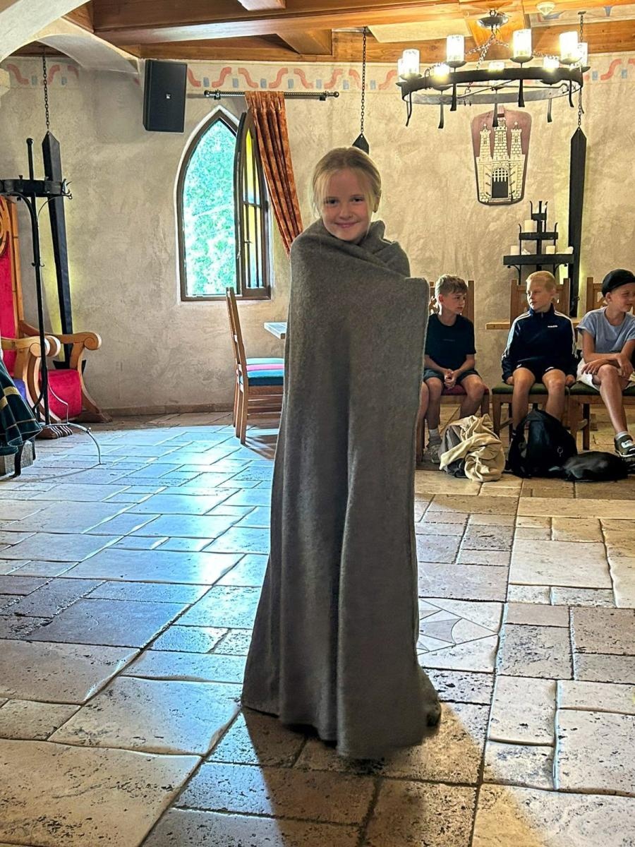 Zdjęcie w galerii na portalu naszraciborz.pl: Lato z RCK na wycieczce w Warowni Rycerzy Pszczyńskich wiadomości z regionu