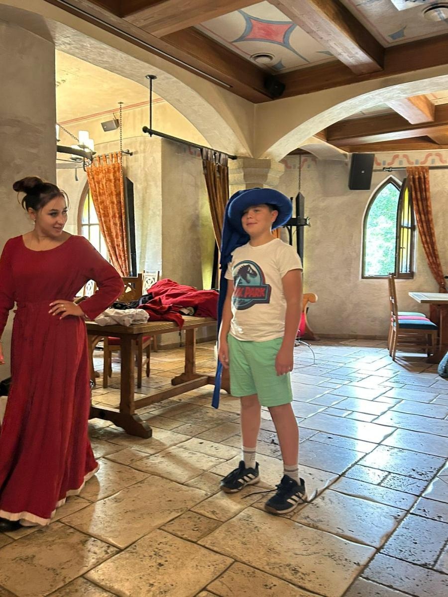 Zdjęcie w galerii na portalu naszraciborz.pl: Lato z RCK na wycieczce w Warowni Rycerzy Pszczyńskich wiadomości z regionu