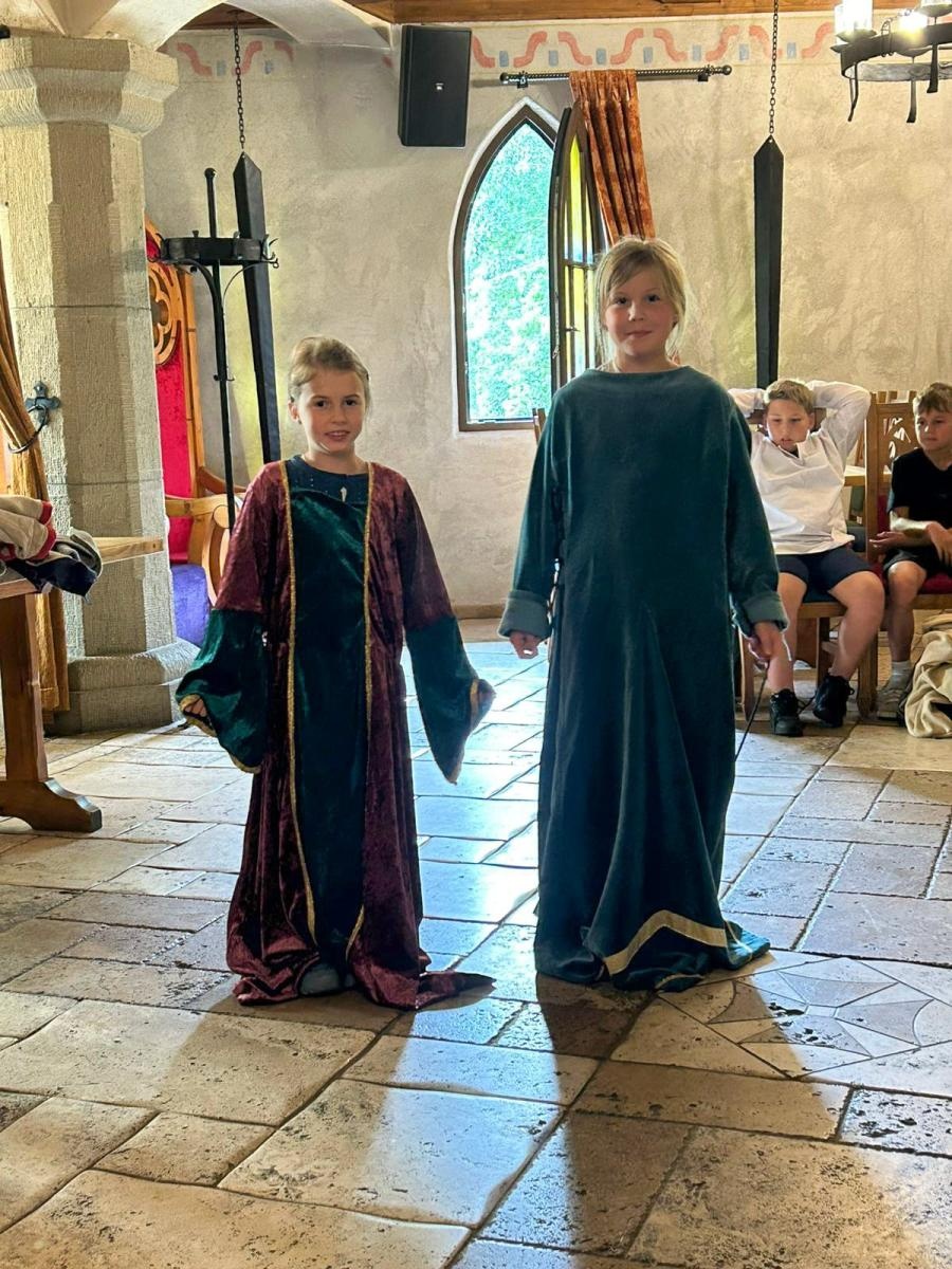 Zdjęcie w galerii na portalu naszraciborz.pl: Lato z RCK na wycieczce w Warowni Rycerzy Pszczyńskich wiadomości z regionu