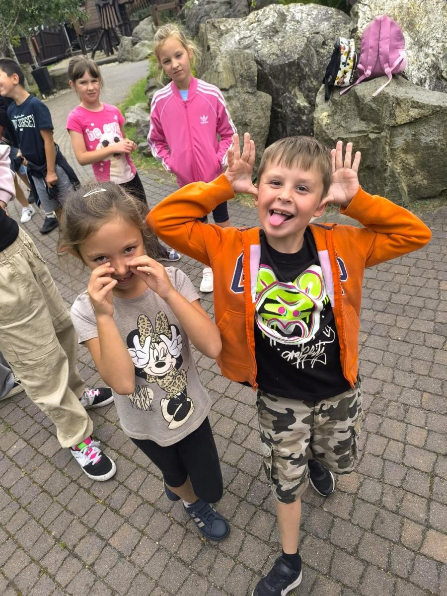 Zdjęcie w galerii na portalu naszraciborz.pl: Lato z RCK na wycieczce w Warowni Rycerzy Pszczyńskich wiadomości z regionu