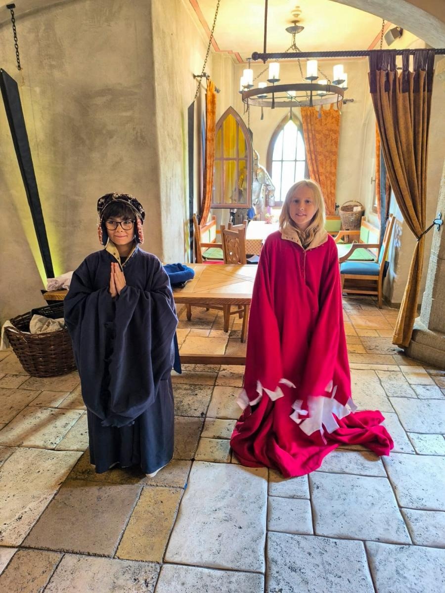 Zdjęcie w galerii na portalu naszraciborz.pl: Lato z RCK na wycieczce w Warowni Rycerzy Pszczyńskich wiadomości z regionu