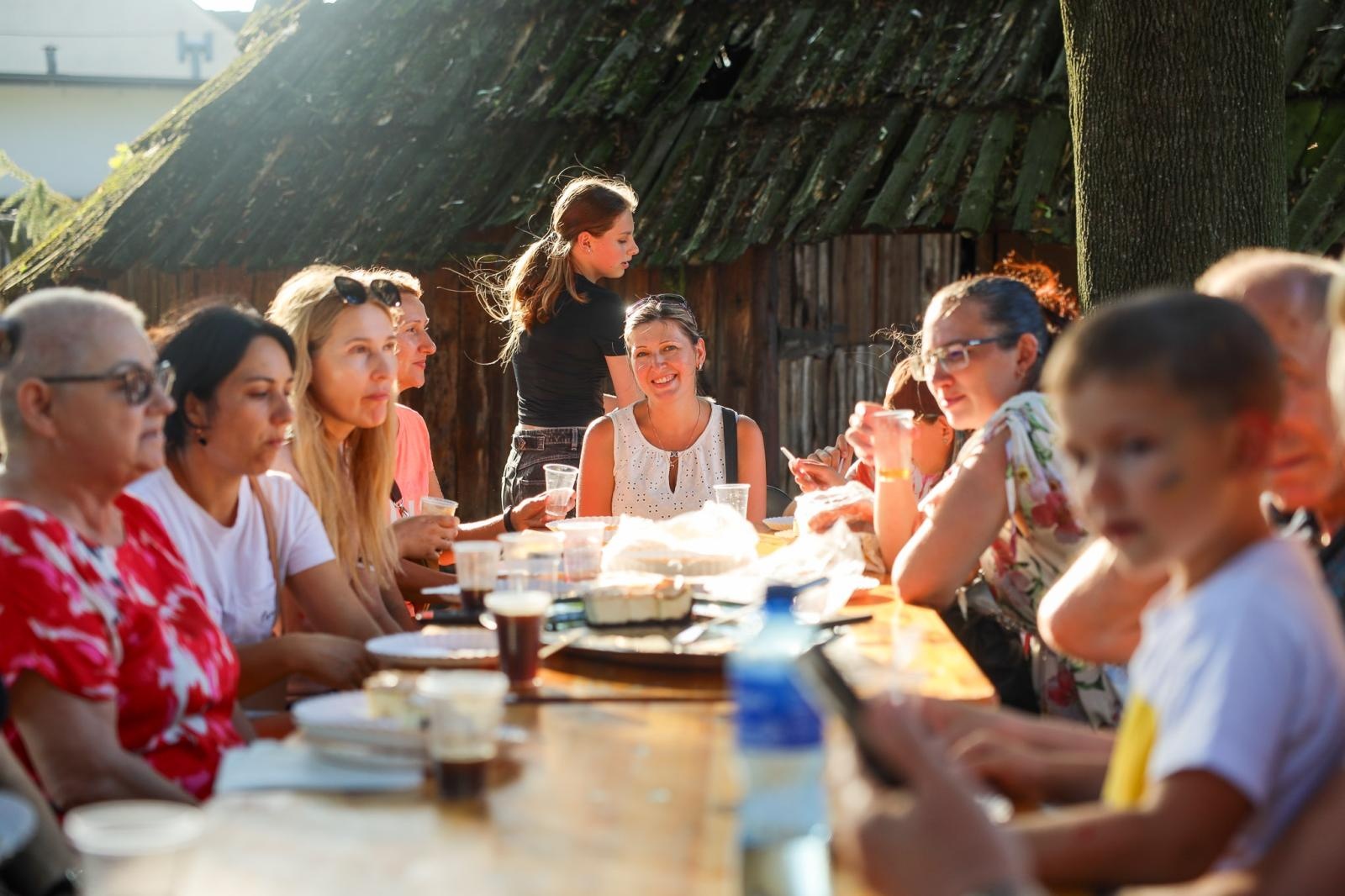 Zdjęcie w galerii na portalu naszraciborz.pl: Polsko-ukraiński piknik integracyjny w ostatnią niedzielę sierpnia w Ogrodzie Strzechy wiadomości z regionu