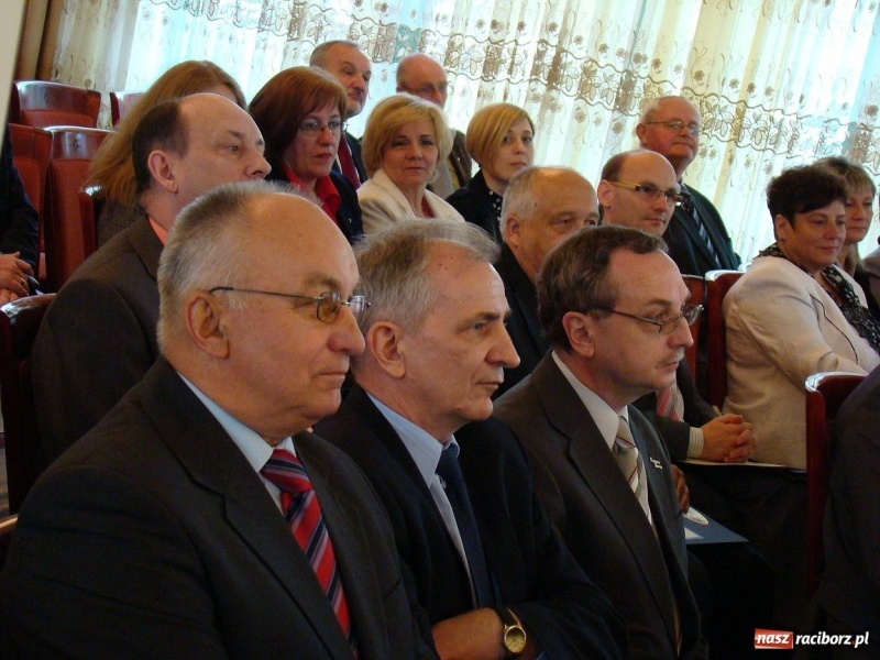 Zdjęcie w galerii na portalu naszraciborz.pl: Małe jest piękne, ale duży może więcej wiadomości z regionu