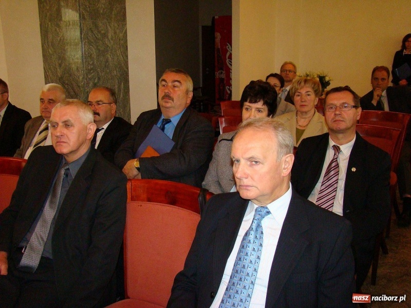 Zdjęcie w galerii na portalu naszraciborz.pl: Małe jest piękne, ale duży może więcej wiadomości z regionu