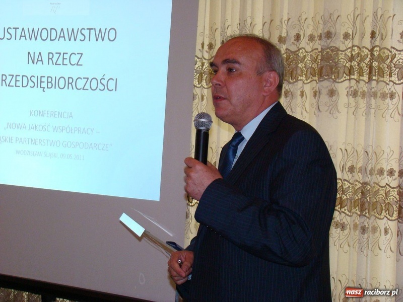 Zdjęcie w galerii na portalu naszraciborz.pl: Małe jest piękne, ale duży może więcej wiadomości z regionu