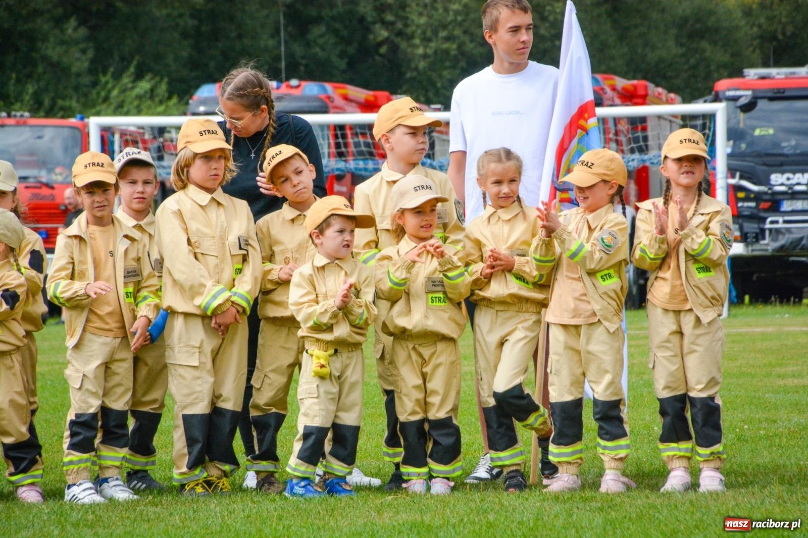 Zdjęcie w galerii na portalu naszraciborz.pl: Odważny Mały Strażak w Bojanowie – młodzi druhowie pokazują swoje umiejętności wiadomości z regionu