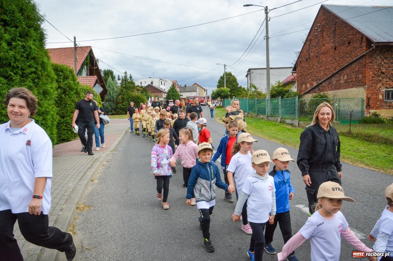 Zdjęcie w galerii na portalu naszraciborz.pl: Odważny Mały Strażak w Bojanowie – młodzi druhowie pokazują swoje umiejętności wiadomości z regionu