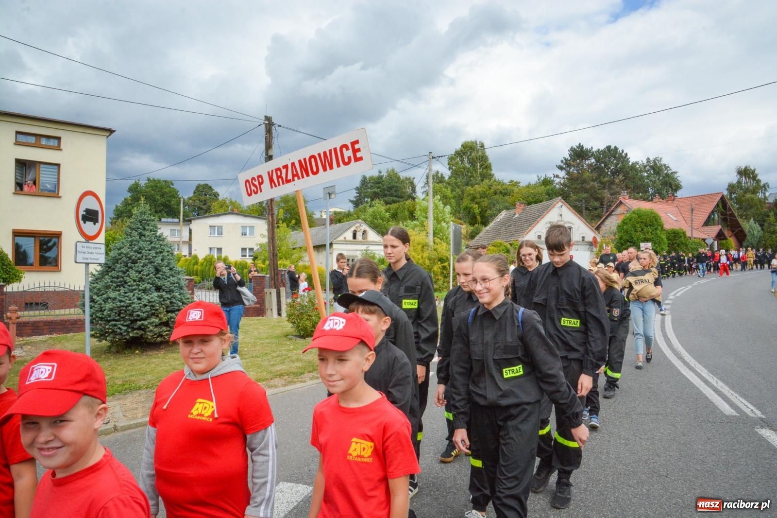 Zdjęcie w galerii na portalu naszraciborz.pl: Odważny Mały Strażak w Bojanowie – młodzi druhowie pokazują swoje umiejętności wiadomości z regionu