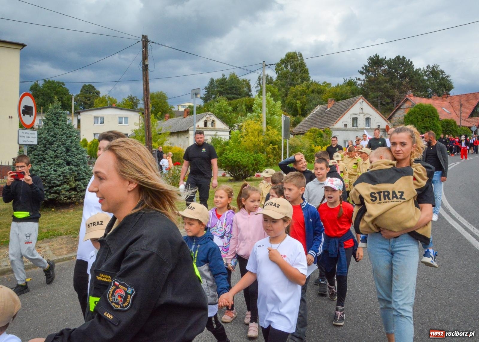 Zdjęcie w galerii na portalu naszraciborz.pl: Odważny Mały Strażak w Bojanowie – młodzi druhowie pokazują swoje umiejętności wiadomości z regionu