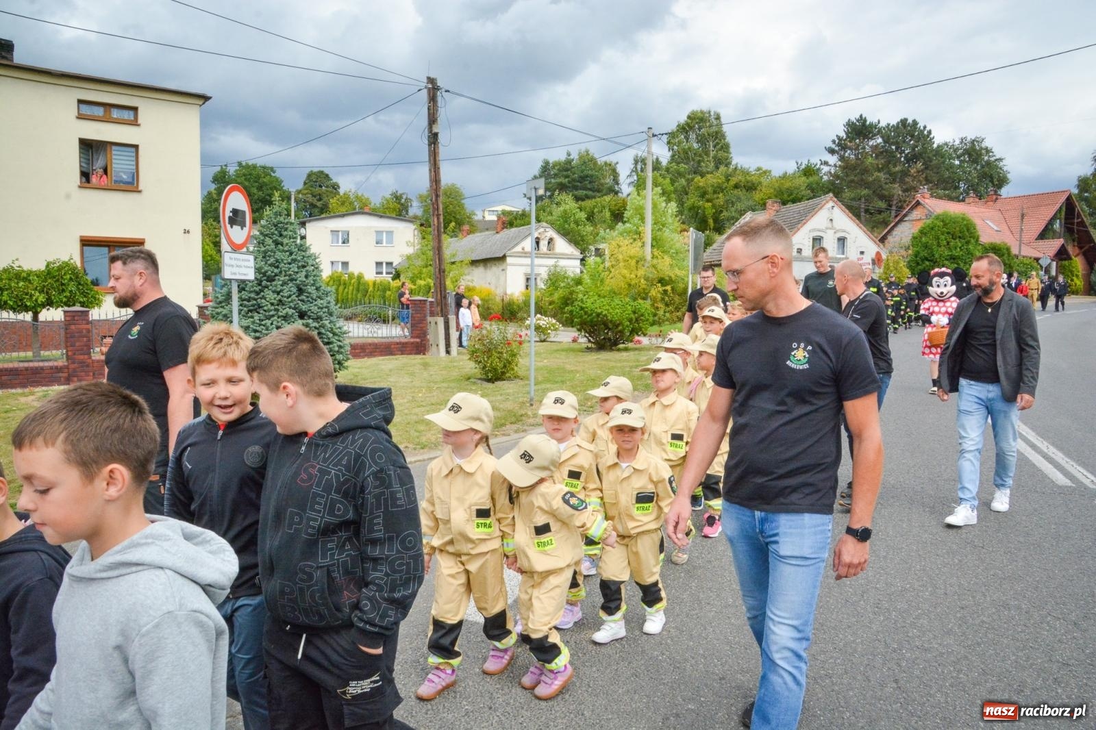 Zdjęcie w galerii na portalu naszraciborz.pl: Odważny Mały Strażak w Bojanowie – młodzi druhowie pokazują swoje umiejętności wiadomości z regionu
