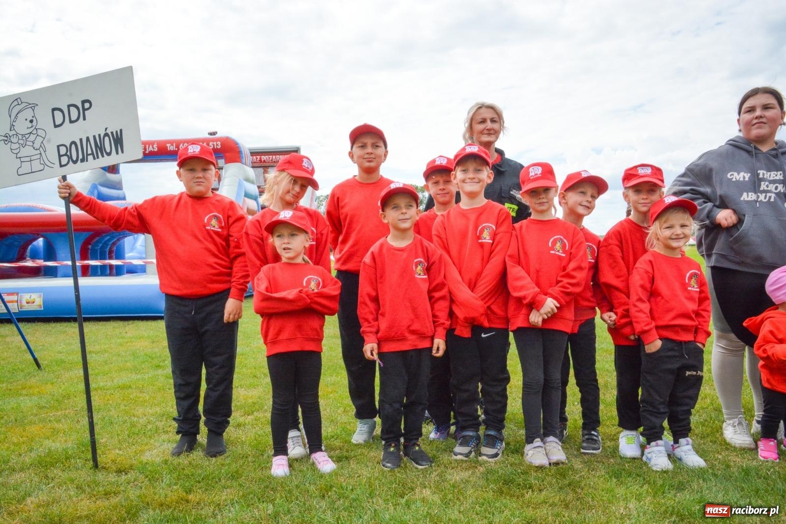 Zdjęcie w galerii na portalu naszraciborz.pl: Odważny Mały Strażak w Bojanowie – młodzi druhowie pokazują swoje umiejętności wiadomości z regionu