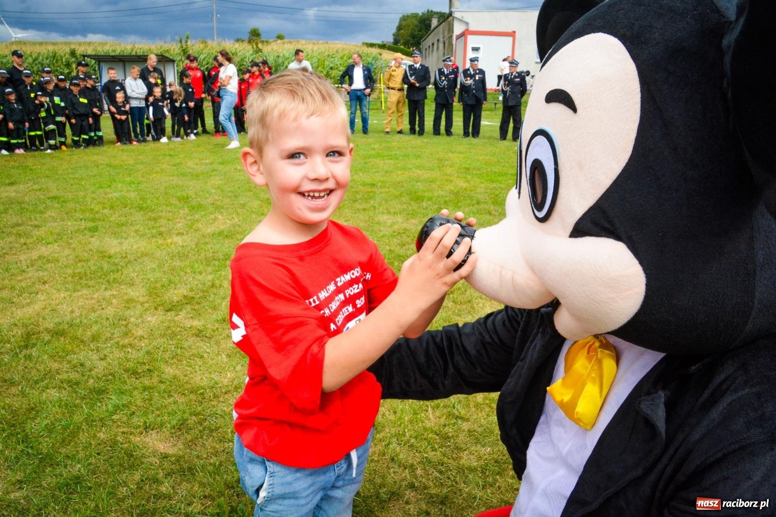 Zdjęcie w galerii na portalu naszraciborz.pl: Odważny Mały Strażak w Bojanowie – młodzi druhowie pokazują swoje umiejętności wiadomości z regionu