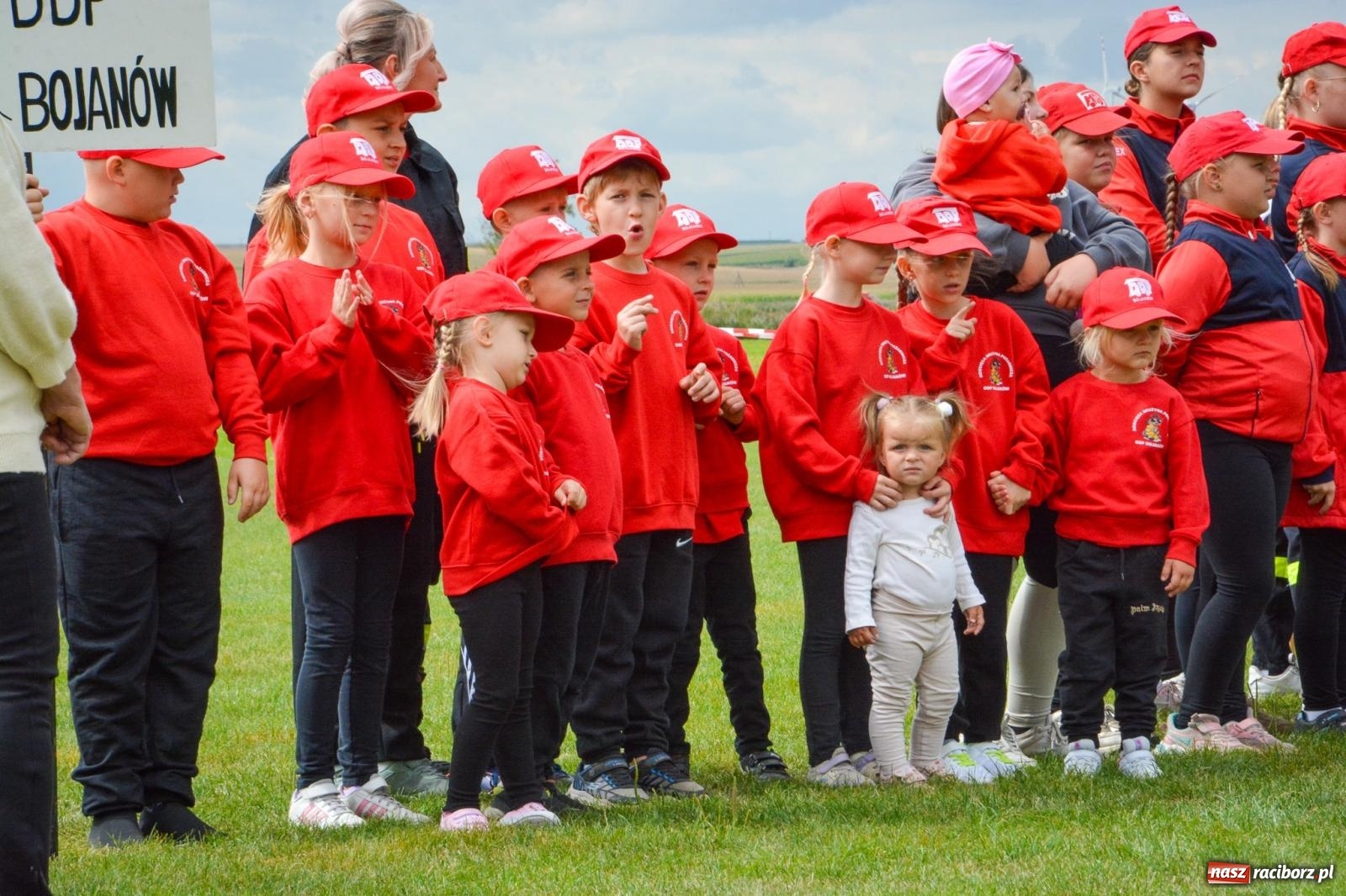 Zdjęcie w galerii na portalu naszraciborz.pl: Odważny Mały Strażak w Bojanowie – młodzi druhowie pokazują swoje umiejętności wiadomości z regionu