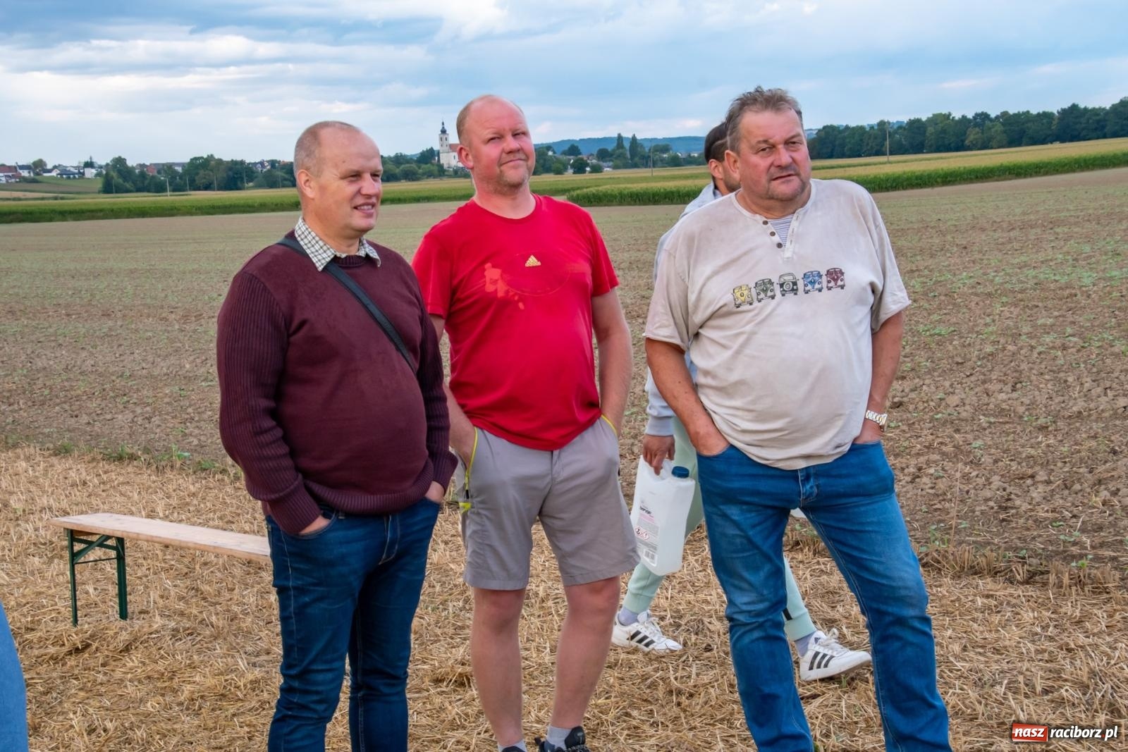 Zdjęcie w galerii na portalu naszraciborz.pl: Zmagania rolniczych potworów, czyli trzydziestki kontra sześćdziesiątki w Bolesławiu [FOTO i WIDEO] wiadomości z regionu