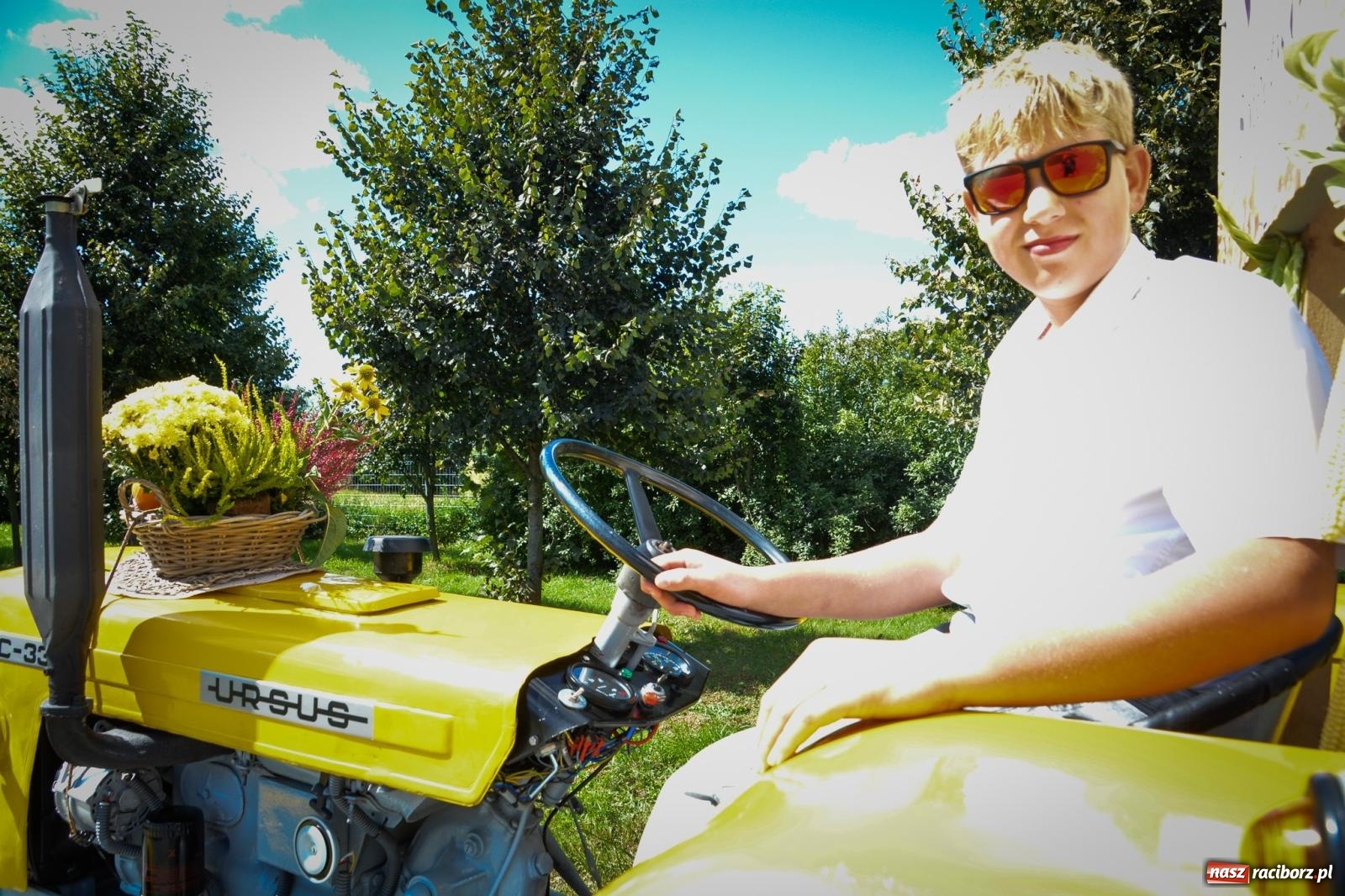 Zdjęcie w galerii na portalu naszraciborz.pl: Dożynki parafii Modzurów w Szonowicach – święto plonów i tradycji wiadomości z regionu