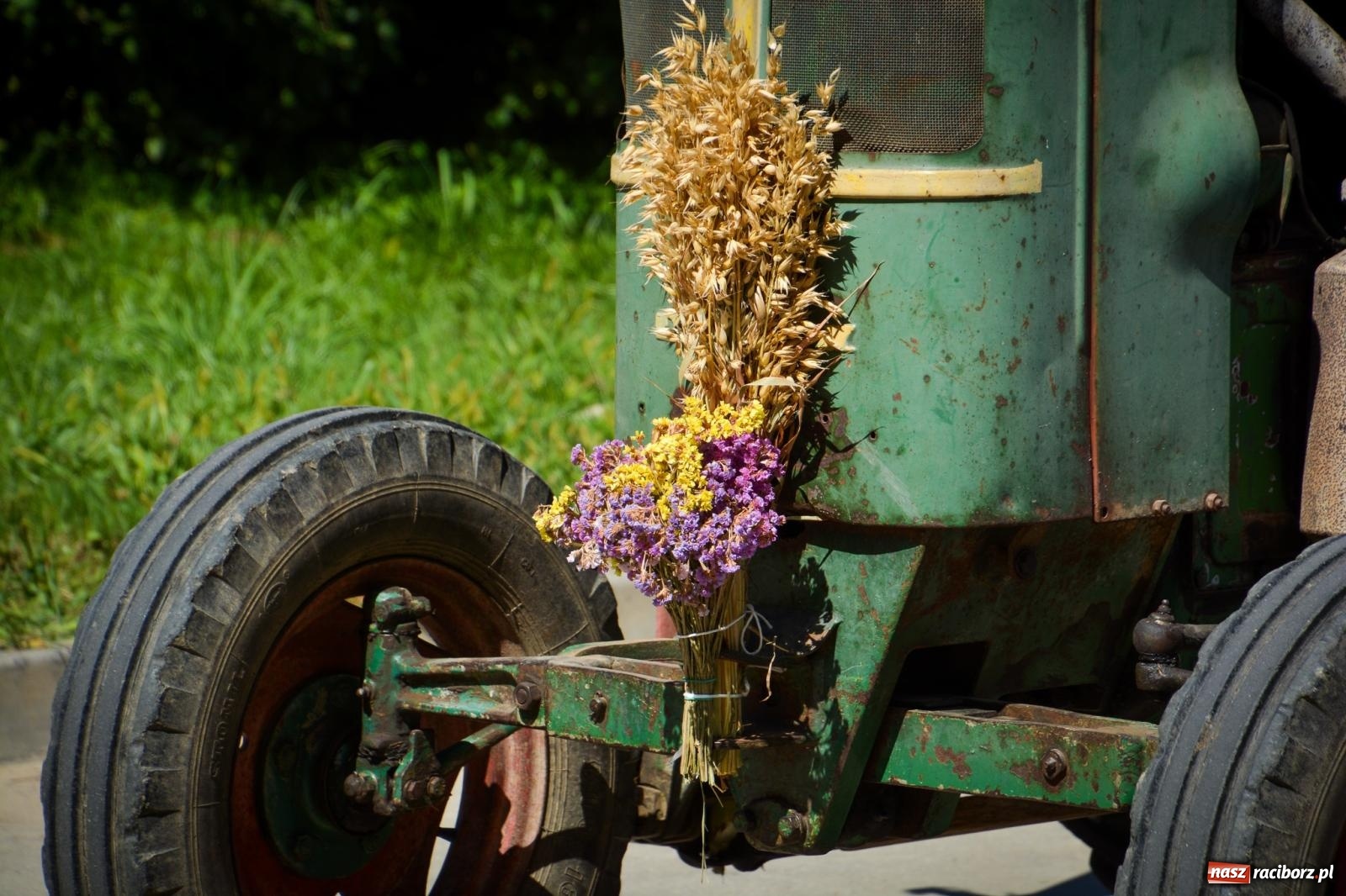 Zdjęcie w galerii na portalu naszraciborz.pl: Dożynki parafii Modzurów w Szonowicach – święto plonów i tradycji wiadomości z regionu